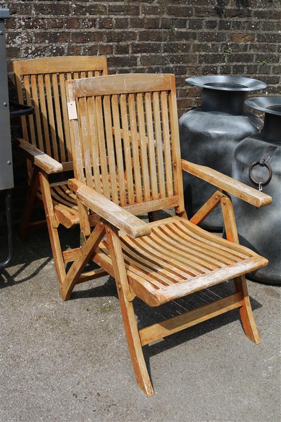 2 teak garden chairs with cushions